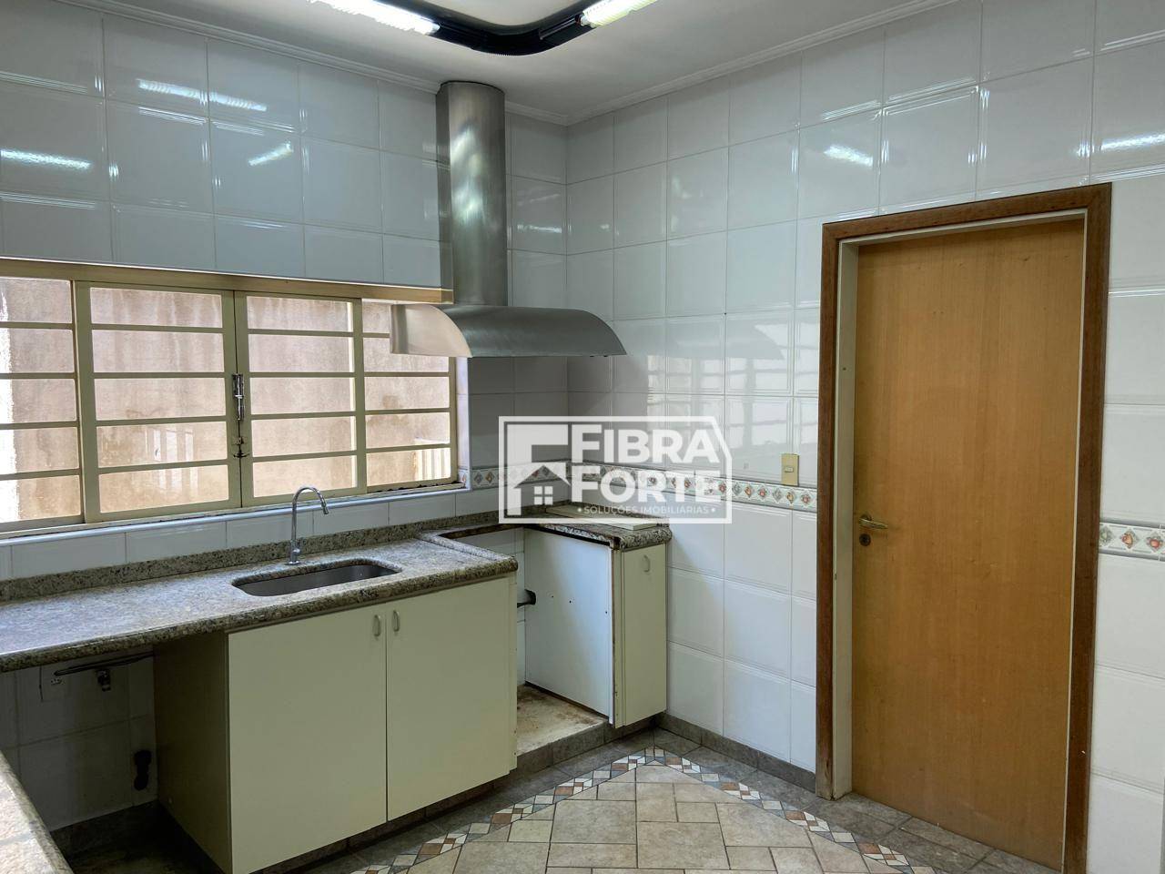 Sobrado para alugar com 3 quartos, 226m² - Foto 16