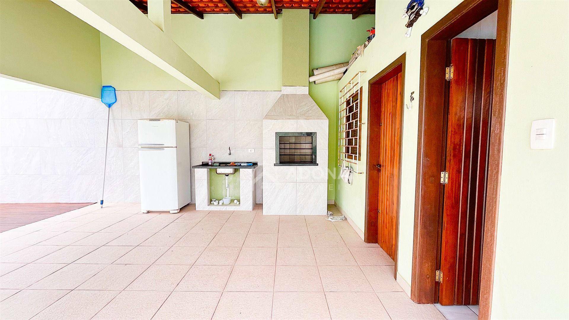 Casa à venda com 3 quartos, 114m² - Foto 13