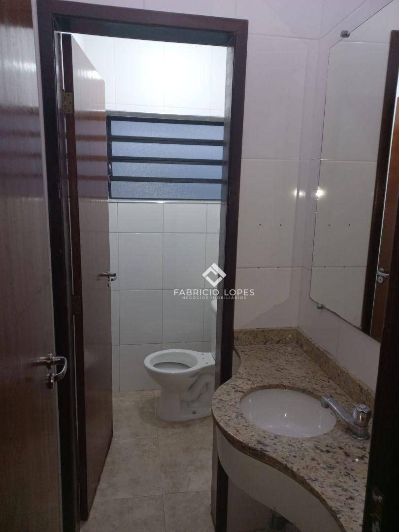 Casa à venda com 4 quartos, 324m² - Foto 15