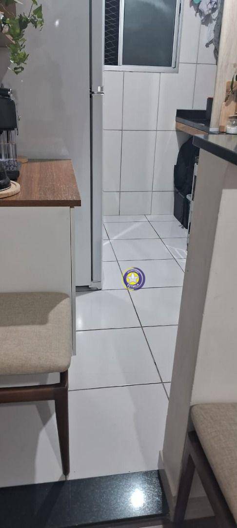 Apartamento à venda com 2 quartos, 48m² - Foto 4