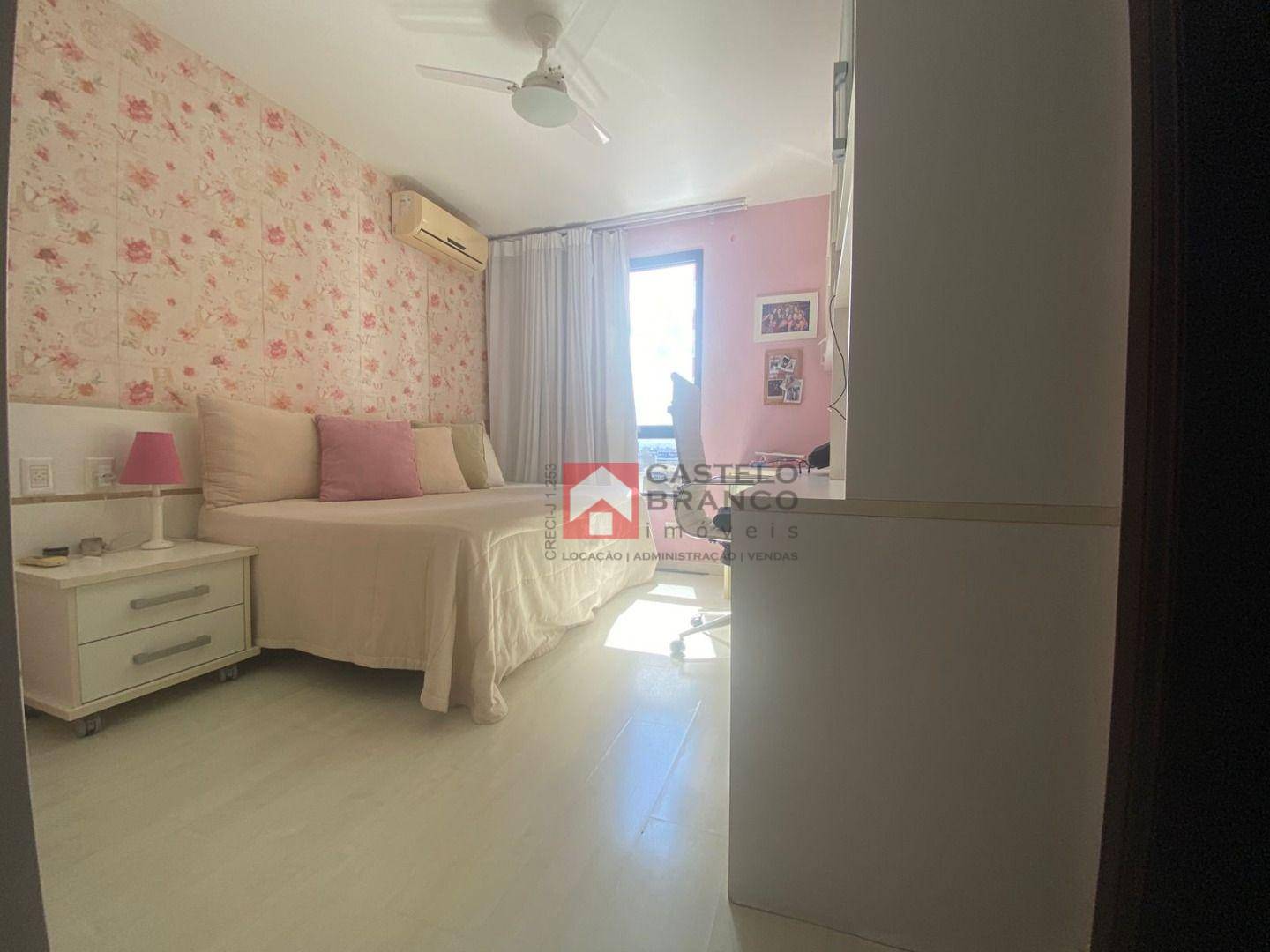 Apartamento à venda com 4 quartos, 225m² - Foto 14