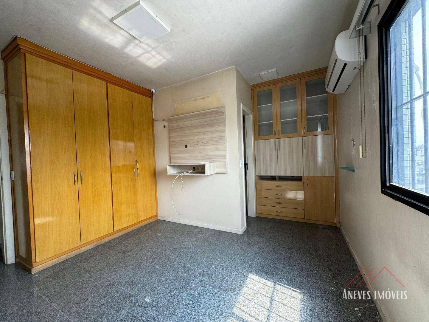 Apartamento à venda com 4 quartos, 205m² - Foto 25