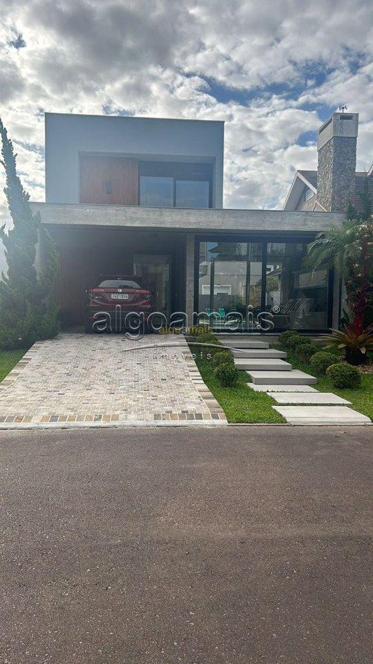 Casa de Condomínio à venda com 4 quartos, 260m² - Foto 1
