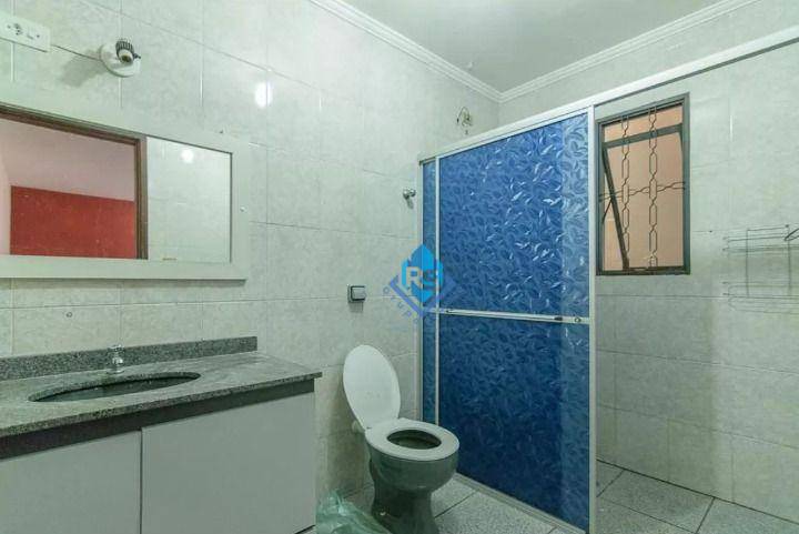Apartamento para alugar com 3 quartos, 140m² - Foto 11