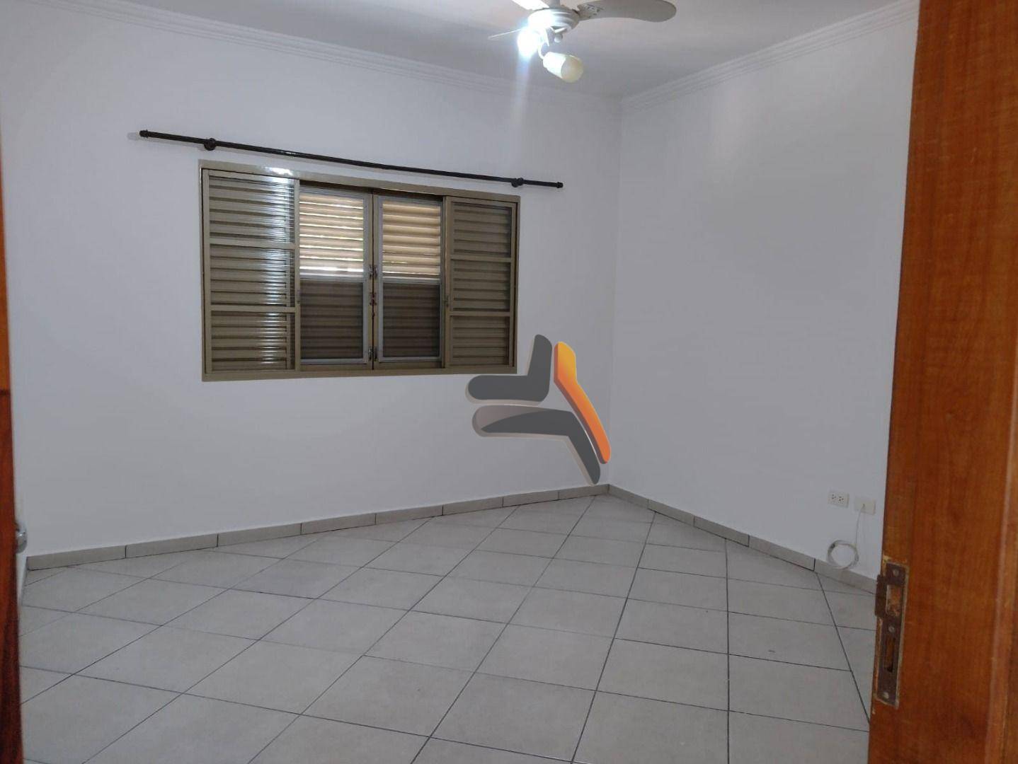 Casa de Condomínio à venda com 4 quartos, 200m² - Foto 23