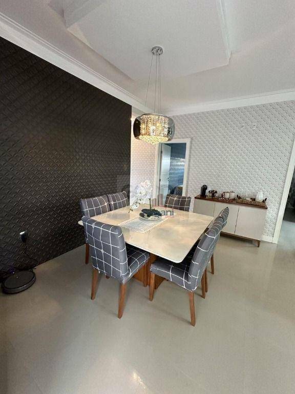 Casa à venda com 3 quartos, 182m² - Foto 12