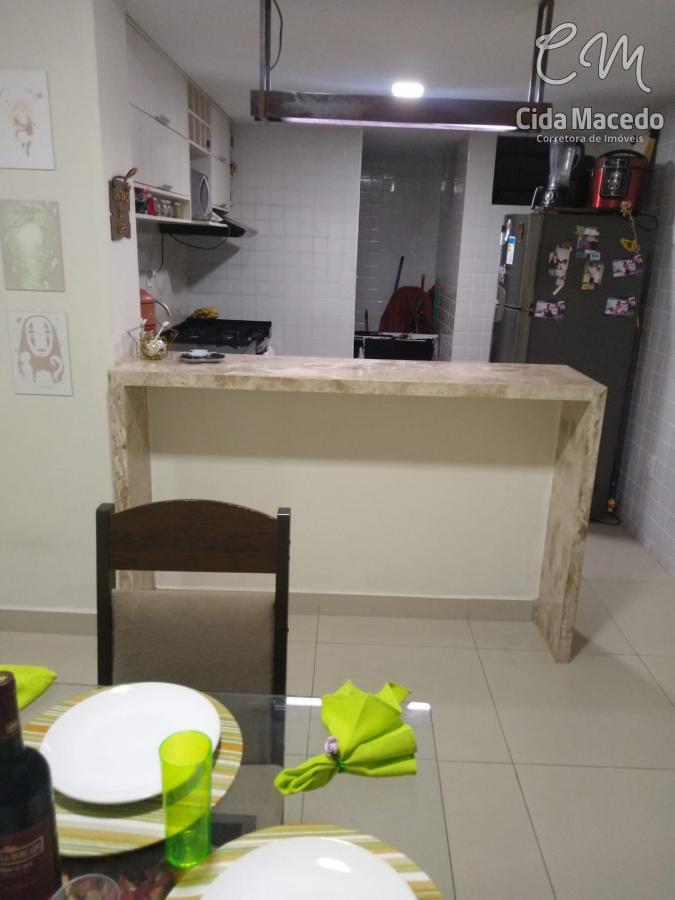 Apartamento à venda com 2 quartos, 77m² - Foto 1