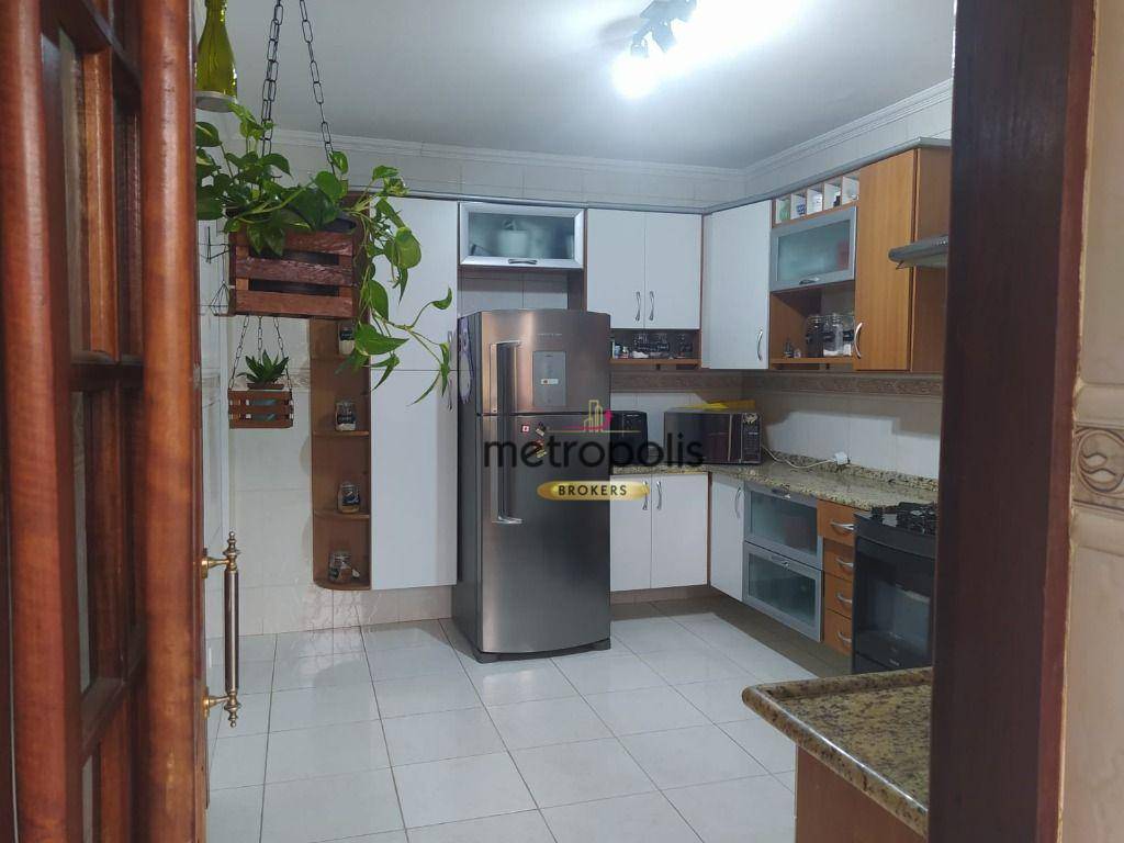 Sobrado à venda com 4 quartos, 300m² - Foto 5