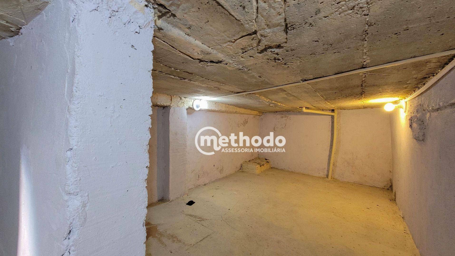 Casa à venda com 6 quartos, 250m² - Foto 48