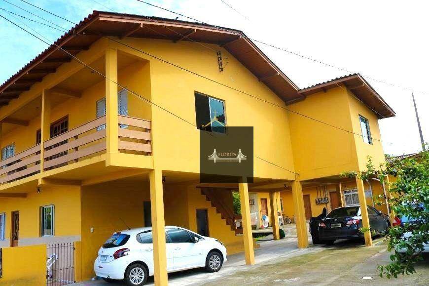 Casa à venda com 11 quartos, 400m² - Foto 2