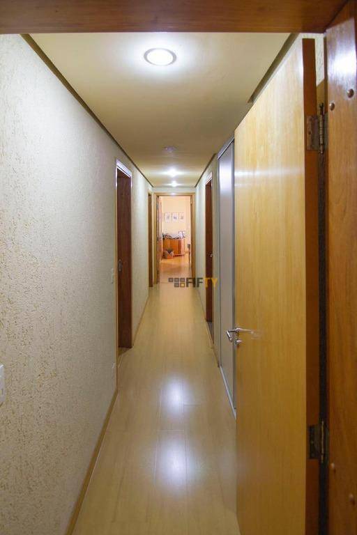 Apartamento à venda com 3 quartos, 200m² - Foto 16