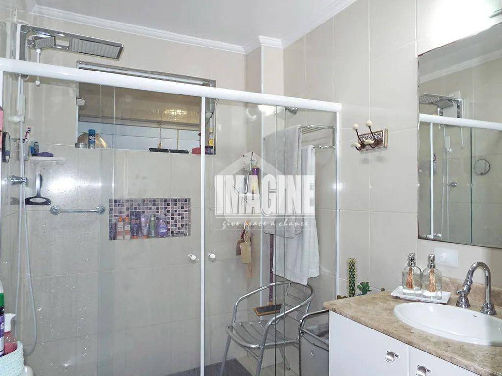 Apartamento à venda com 3 quartos, 119m² - Foto 23