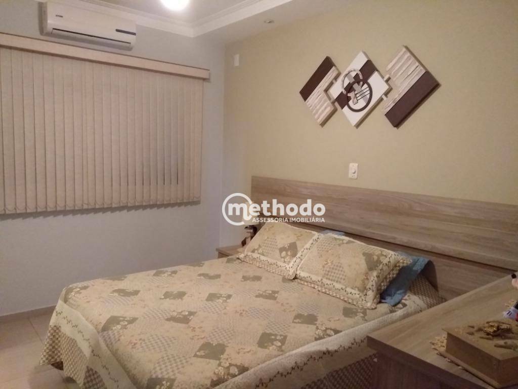 Casa à venda com 3 quartos, 235m² - Foto 10