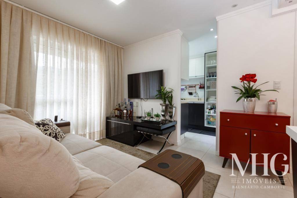 Apartamento à venda com 2 quartos, 69m² - Foto 5