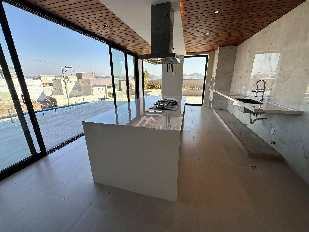 Casa de Condomínio à venda com 5 quartos, 400m² - Foto 18