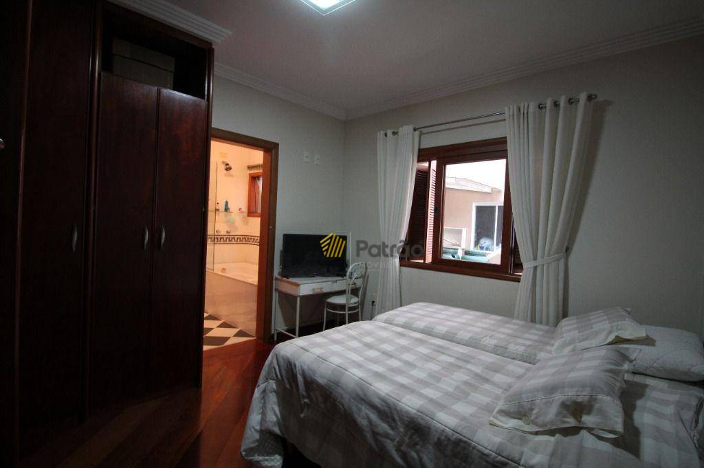 Casa de Condomínio à venda com 4 quartos, 490m² - Foto 54