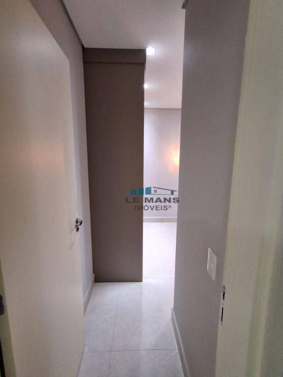 Apartamento à venda com 2 quartos, 55m² - Foto 17