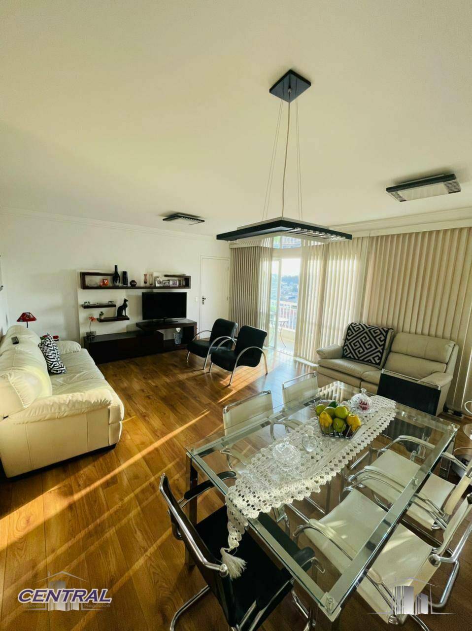 Apartamento à venda com 3 quartos, 136m² - Foto 3