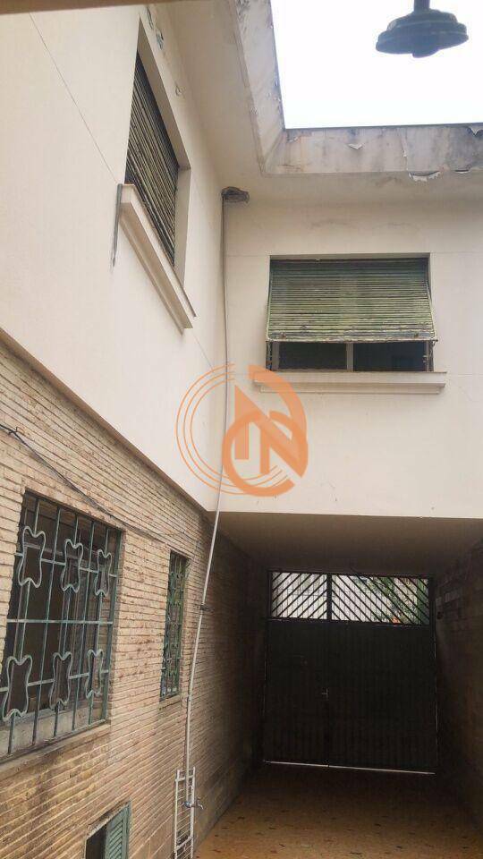 Sobrado à venda e aluguel com 4 quartos, 180m² - Foto 14