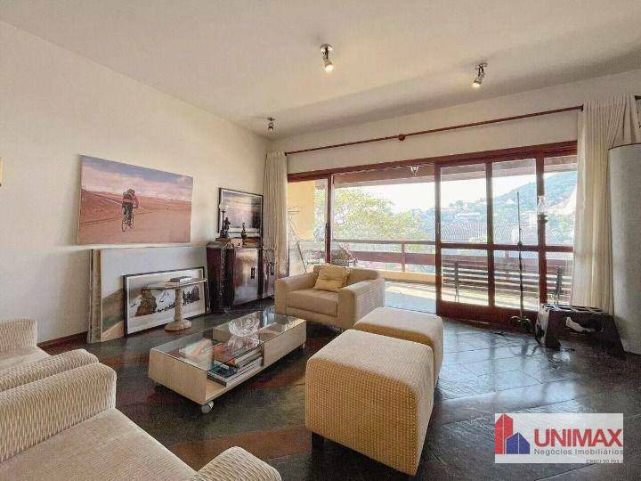 Casa de Condomínio à venda com 4 quartos, 325m² - Foto 3