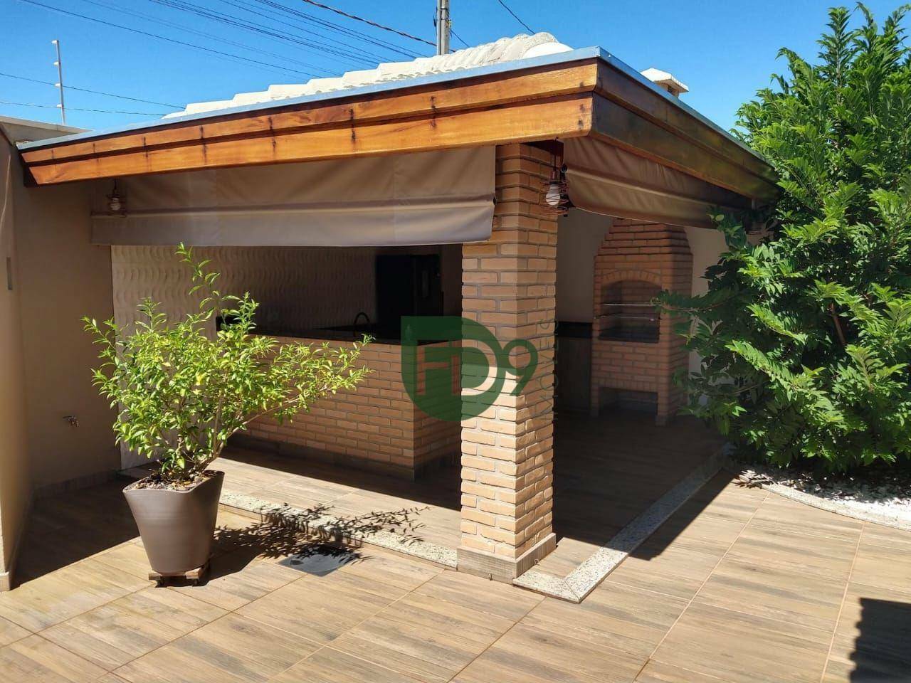 Casa à venda com 3 quartos, 175m² - Foto 1