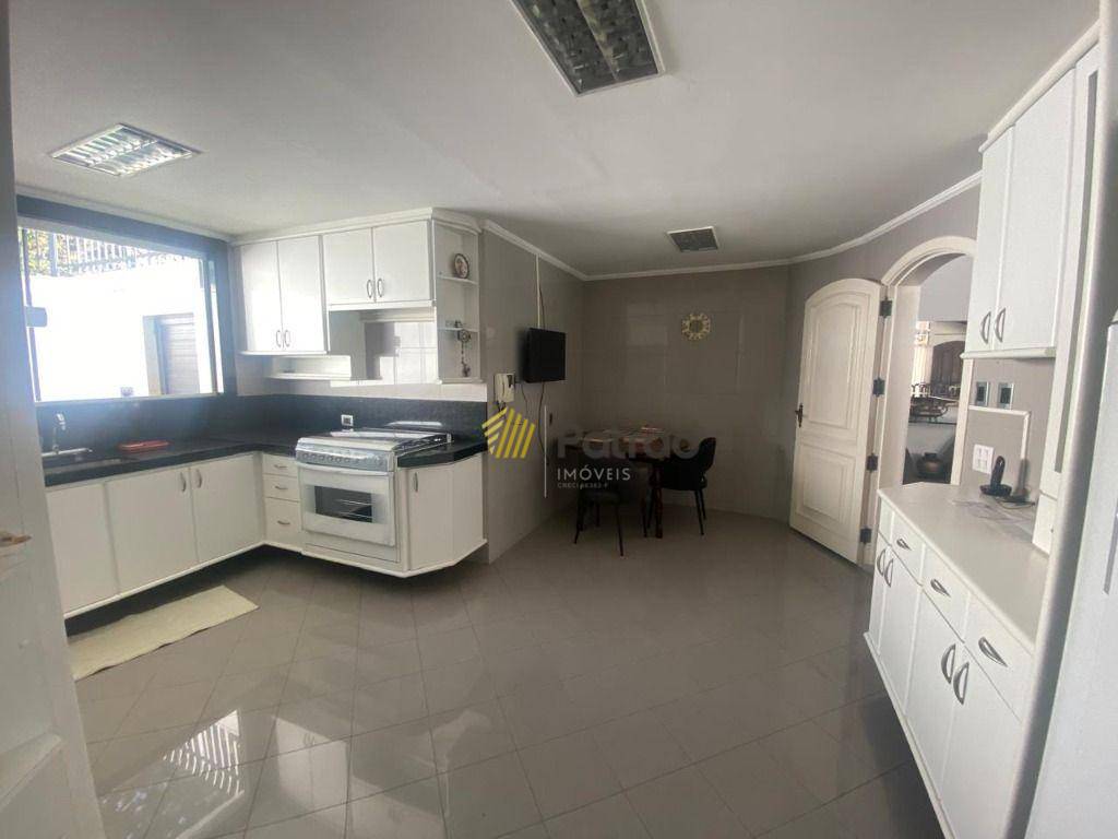 Casa à venda com 5 quartos, 724m² - Foto 31