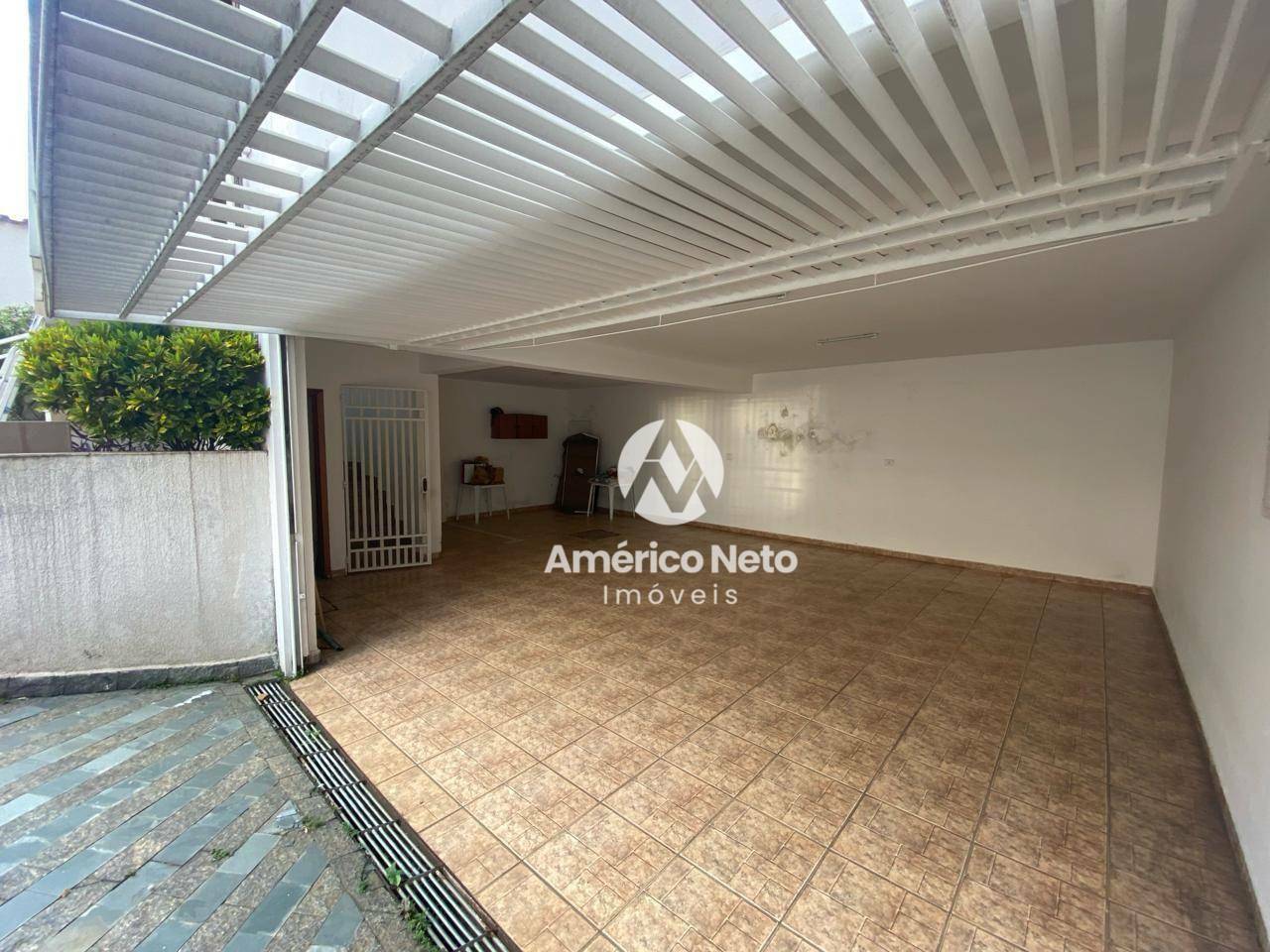 Sobrado à venda com 3 quartos, 239m² - Foto 3