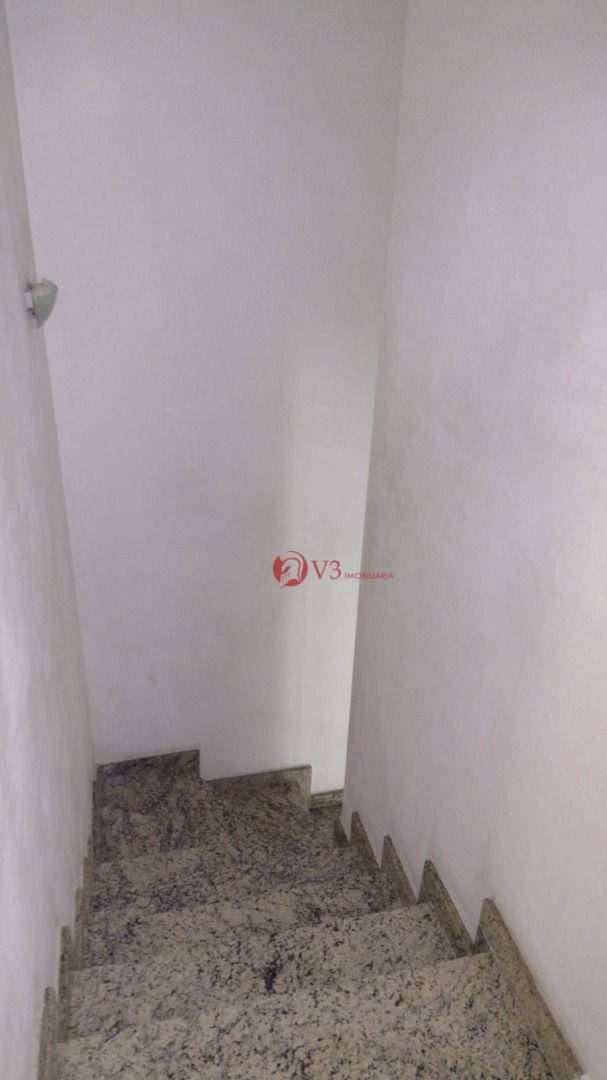 Sobrado à venda com 3 quartos, 135m² - Foto 2