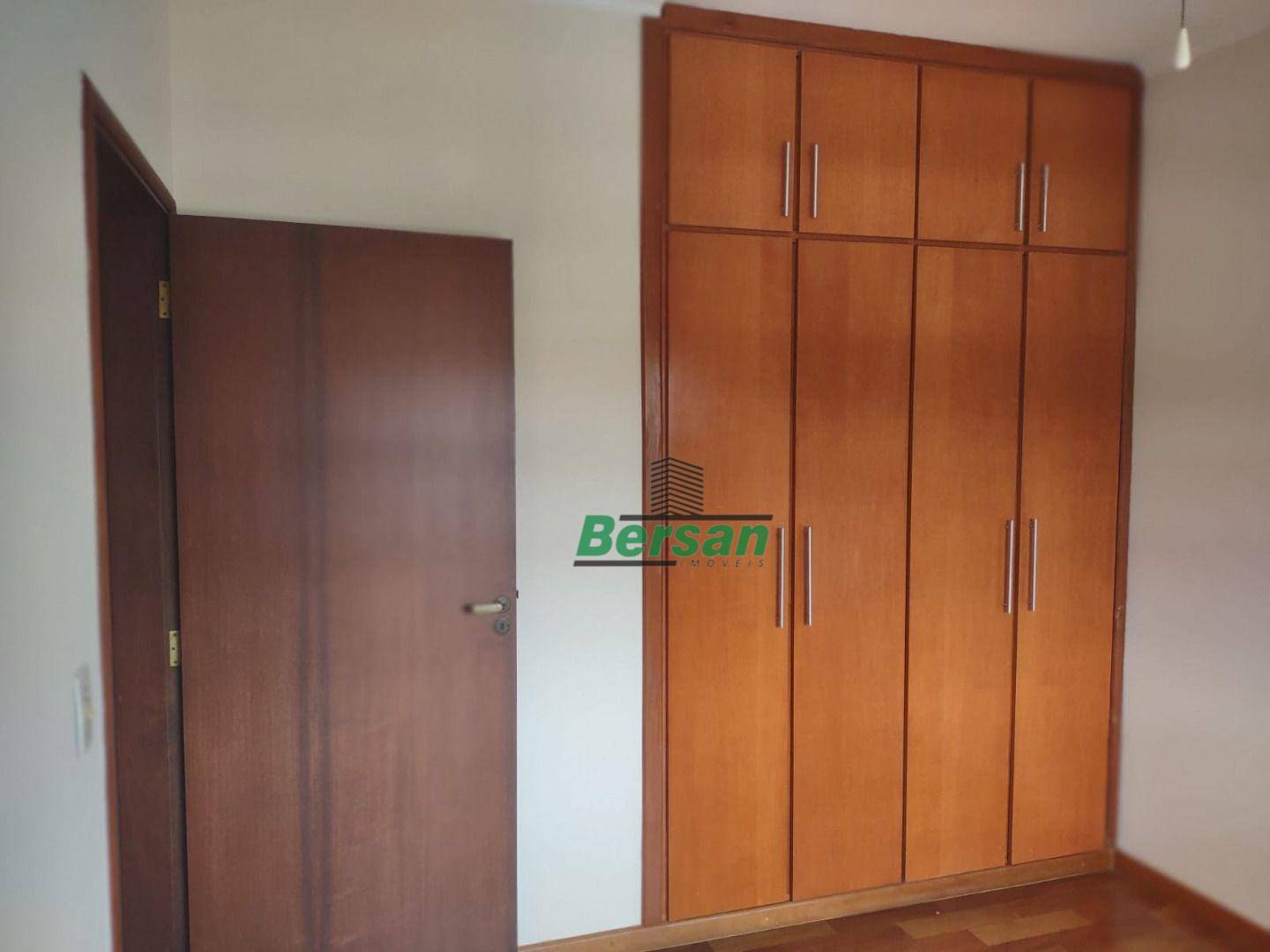 Casa de Condomínio à venda e aluguel com 3 quartos, 286m² - Foto 10