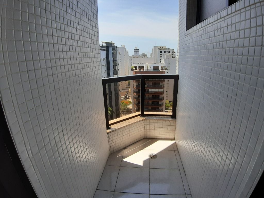 Apartamento à venda com 3 quartos, 140m² - Foto 8