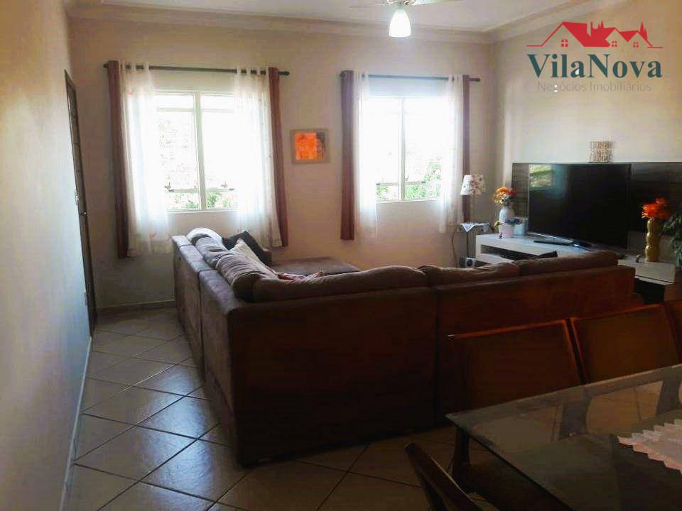 Casa à venda com 3 quartos, 140m² - Foto 2