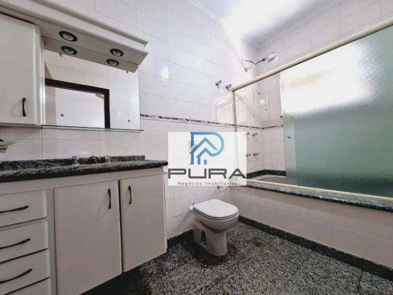 Casa para alugar com 3 quartos, 232m² - Foto 14