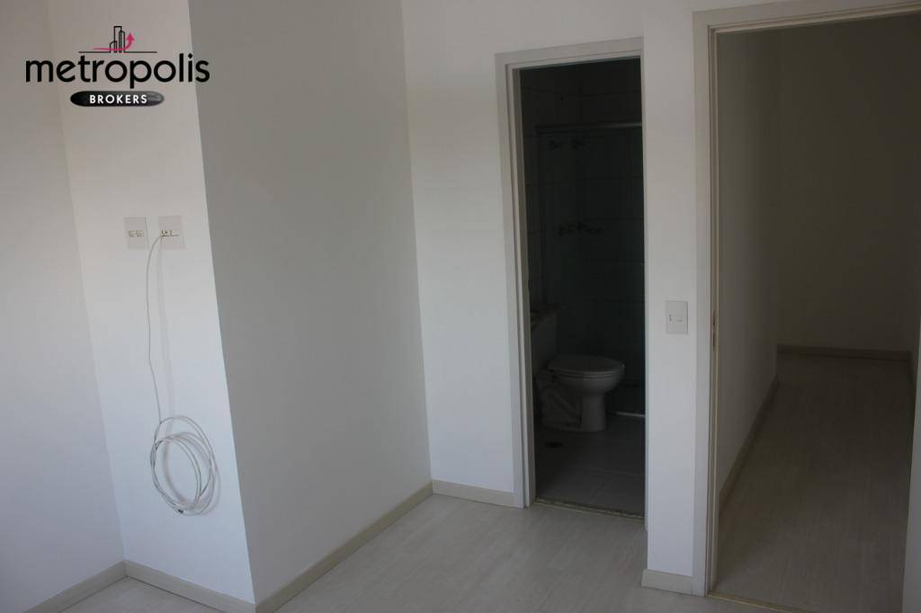 Apartamento para alugar com 2 quartos, 75m² - Foto 14