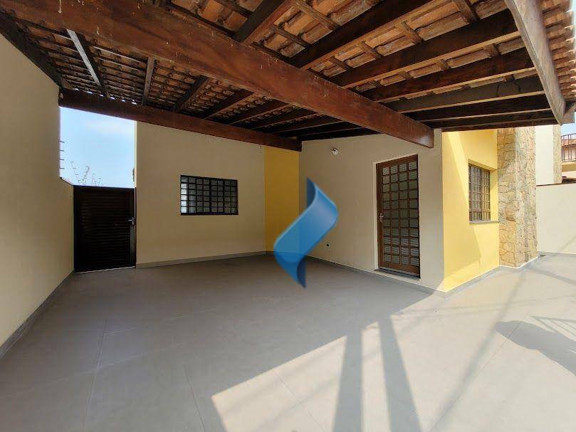 Casa para alugar com 3 quartos, 107m² - Foto 2