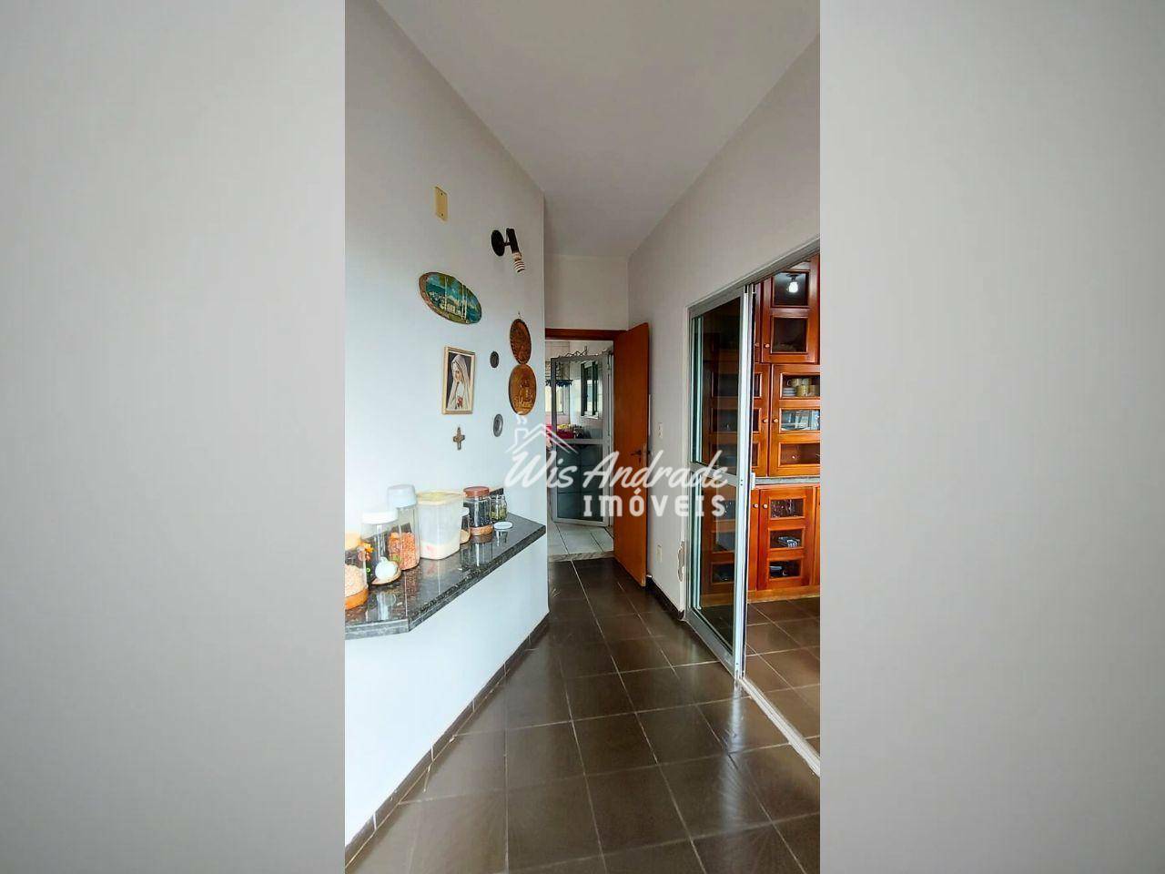 Apartamento à venda com 3 quartos, 204m² - Foto 18