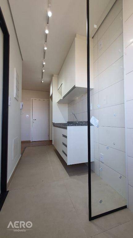 Apartamento para alugar com 3 quartos, 69m² - Foto 2