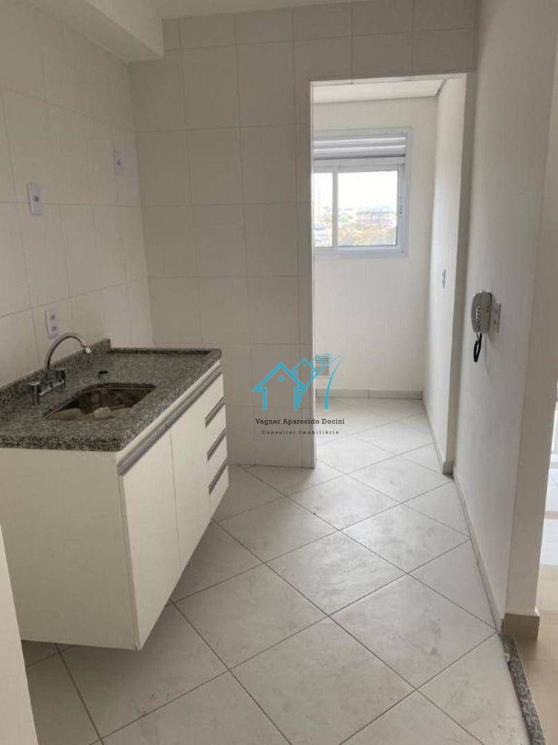 Apartamento para alugar com 2 quartos, 50m² - Foto 3