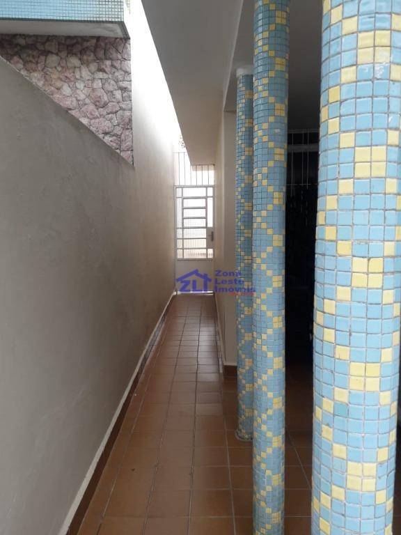 Casa à venda com 4 quartos, 350m² - Foto 2