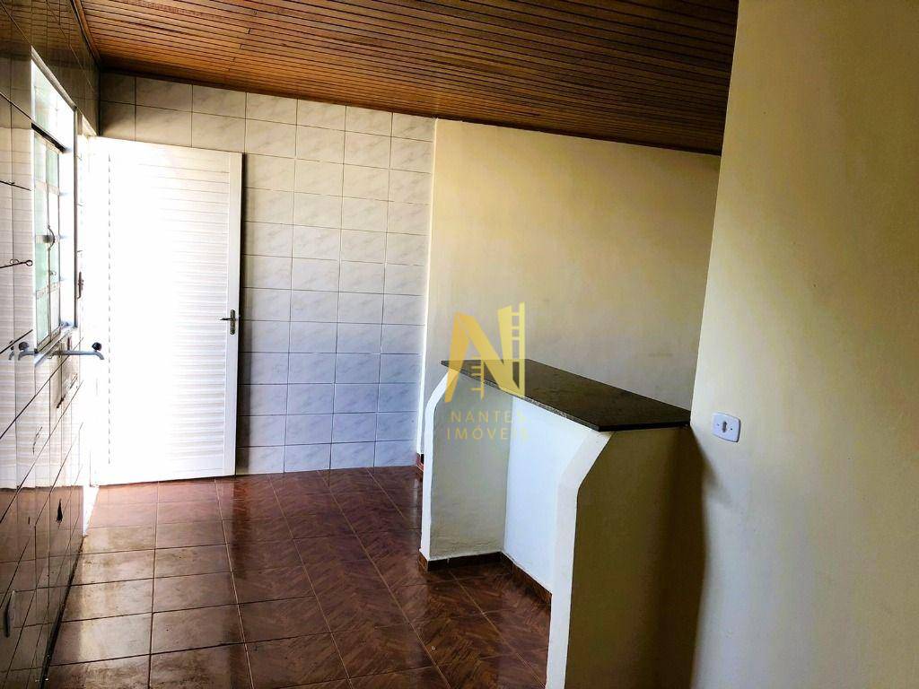 Casa à venda com 3 quartos, 100m² - Foto 12