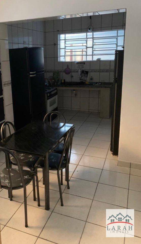 Casa à venda com 1 quarto, 233m² - Foto 8