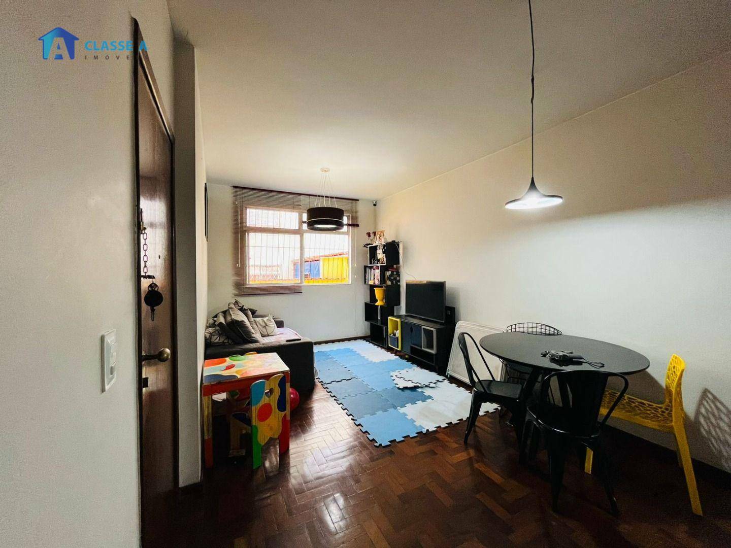 Apartamento para alugar com 2 quartos, 81m² - Foto 2