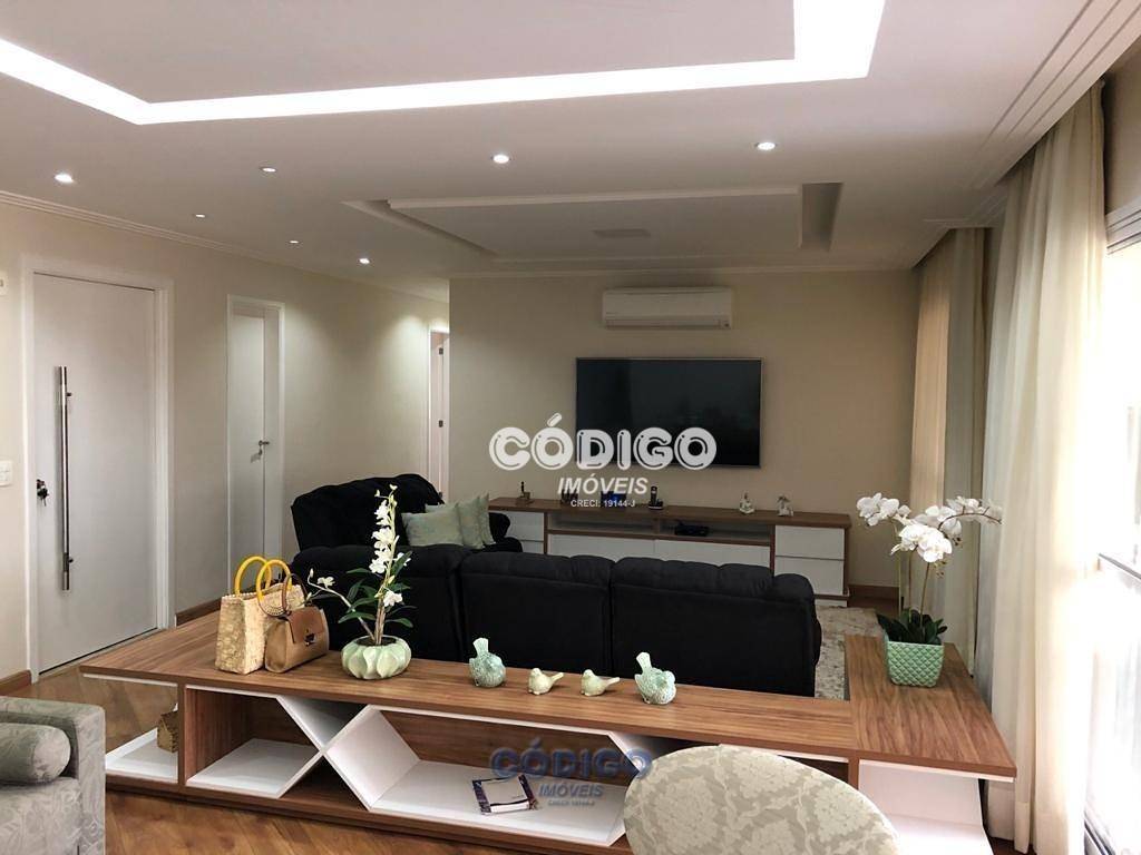 Apartamento à venda com 3 quartos, 194m² - Foto 9