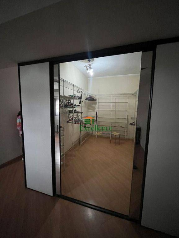 Casa à venda com 5 quartos, 175m² - Foto 28