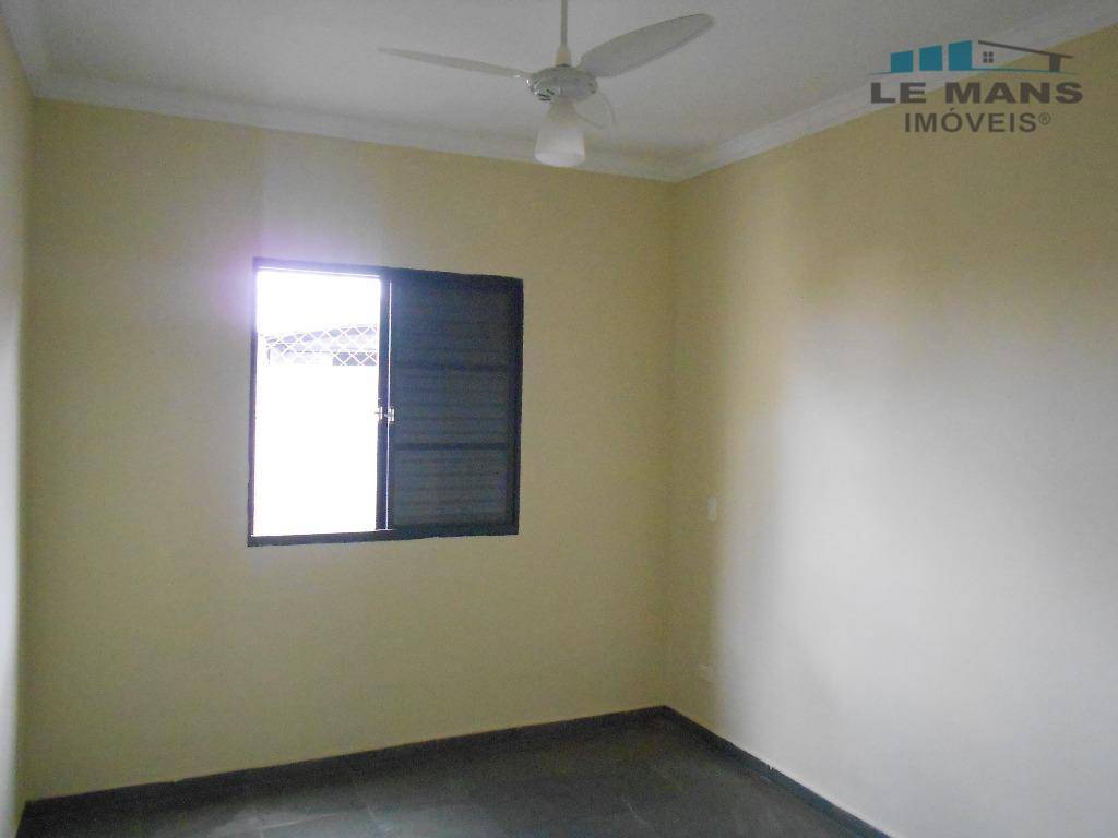 Apartamento à venda com 2 quartos, 54m² - Foto 13