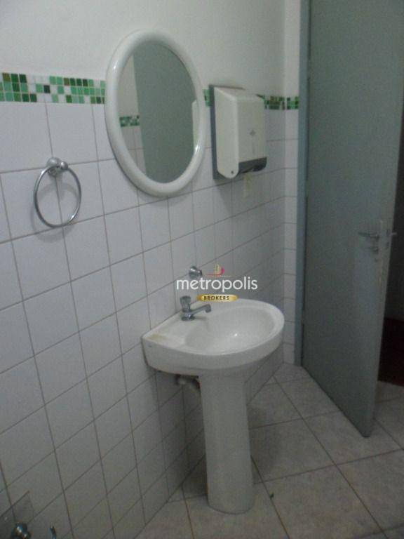 Sobrado à venda e aluguel com 3 quartos, 300m² - Foto 23