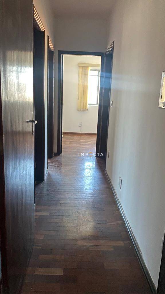 Apartamento à venda com 3 quartos, 120m² - Foto 6