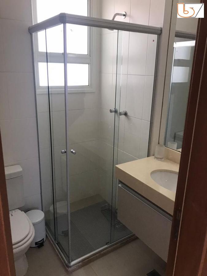 Apartamento para alugar com 3 quartos, 123m² - Foto 24