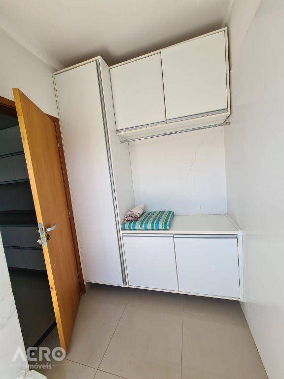 Casa de Condomínio à venda e aluguel com 3 quartos, 210m² - Foto 21