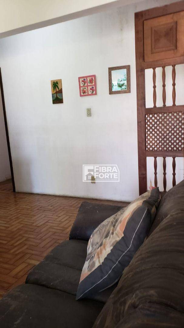 Casa à venda com 3 quartos, 149m² - Foto 3