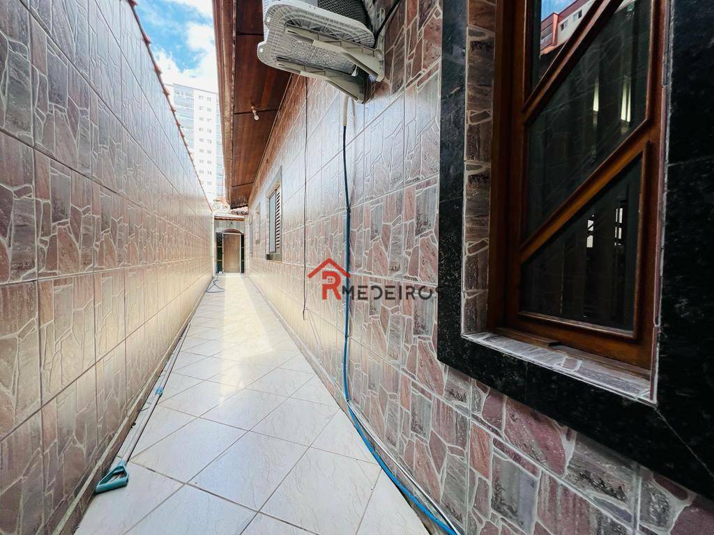 Casa à venda com 6 quartos, 350m² - Foto 21